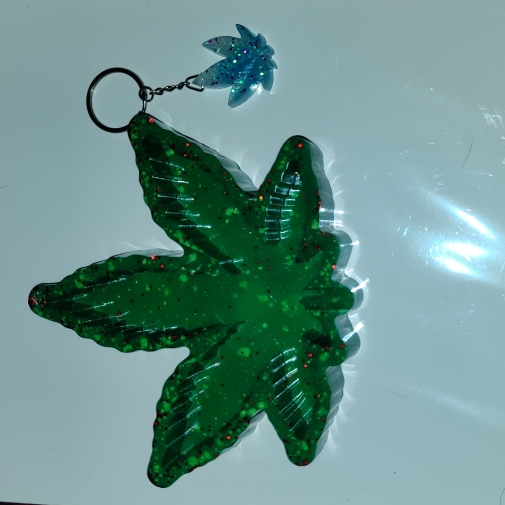 Pot leaf ash tray and keychain